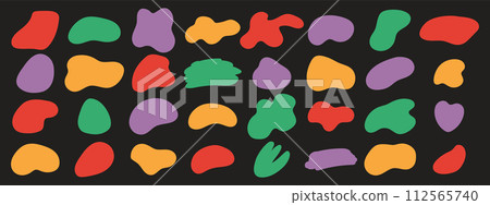 Set of abstract organic freeform shapes. Doodle design elements. 112565740