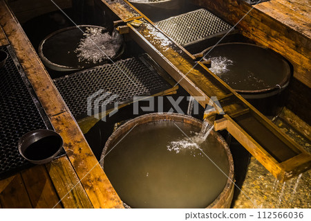Cold bath using river water Cold bath using river water 112566036