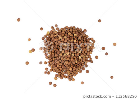 a small pile of lentils 112568250