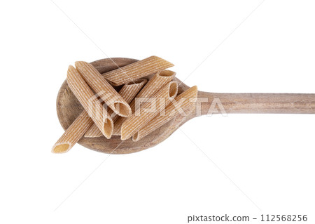 a small pile of wholemeal pasta 112568256