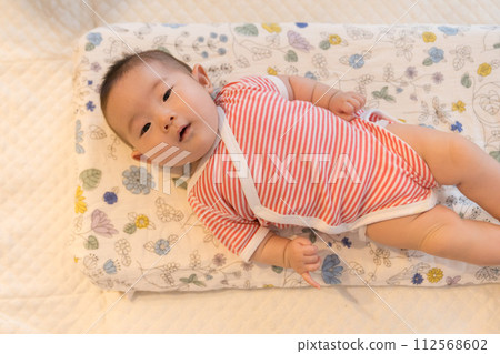 一個說謊的嬰兒 112568602