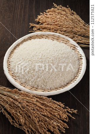 漏杓中的米飯 112575821