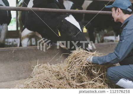 牛棚 男人 男 112576258