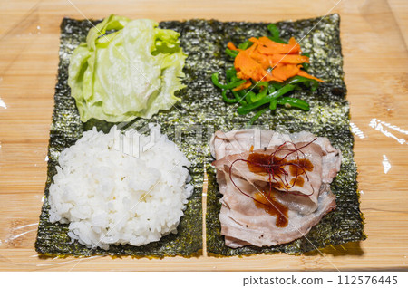Yakiniku and namul rice balls Yakiniku and namul rice balls 112576445