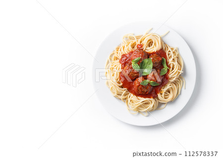 Spaghetti with meatballs isolated on white background 112578337