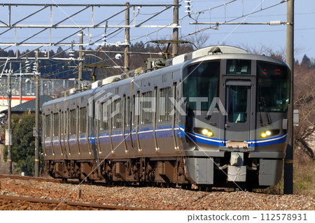 北陸幹線521系（金澤⇔敦賀） 112578931