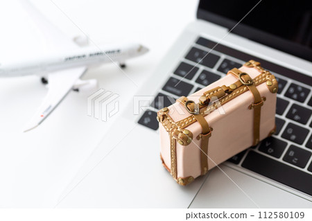 Travel bag trunk case, computer and airplane Travel bag trunk case, computer and airplane 112580109