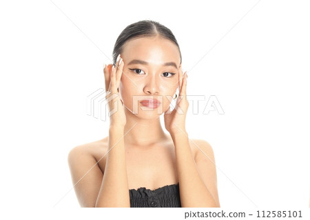 Beautiful woman Beautiful woman 112585101