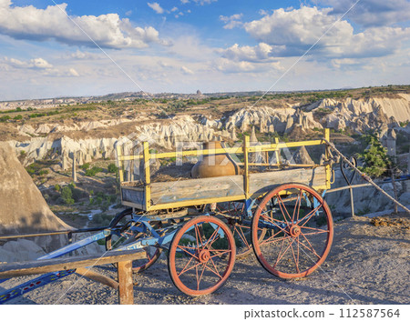 Old cart in Cappadocia Old cart in Cappadocia 112587564