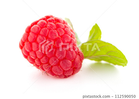 Raspberry fruit isolated 112590050
