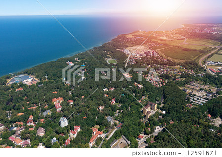 Baltic sea beach with Svetlogorsk town. Aerial view 112591671
