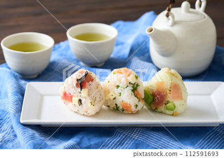 paris rice ball 112591693