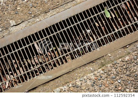 Grating Grating 112592354