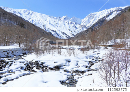北阿爾卑斯五島立山連峰、三月的風之隊 北阿爾卑斯五島立山連峰、三月的風之隊 112592775
