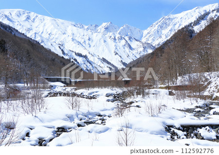 北阿爾卑斯五島立山連峰、三月的風之隊 北阿爾卑斯五島立山連峰、三月的風之隊 112592776