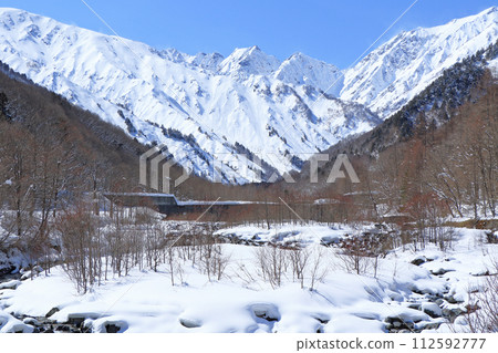 北阿爾卑斯五島立山連峰、三月的風之隊 北阿爾卑斯五島立山連峰、三月的風之隊 112592777