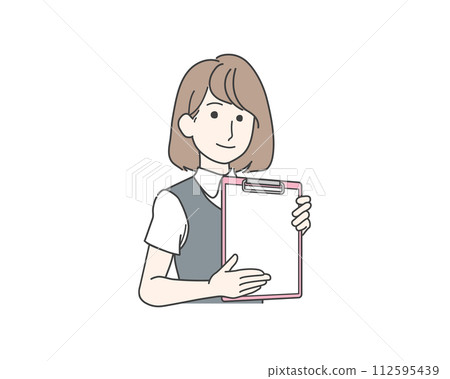 微笑的女士出示文件(估價、合約) 微笑的女士出示文件(估價、合約) 112595439