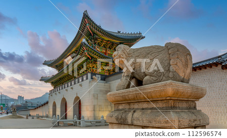 Gyeongbok palace in Seoul City, Gyeongbokgung palace landmark of Seoul, South Korea, Korean wooden traditional house in Gyeongbokgung the main royal palace of Joseon dynasty. 112596574