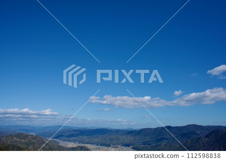 從禦方山眺望防府和藍天的風景 112598838