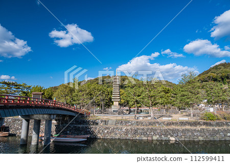 春天的宇治公園塔島 春天的宇治公園塔島 112599411