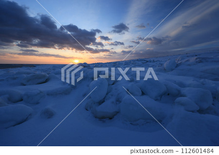 Omsaro coast sunrise Omsaro coast sunrise 112601484