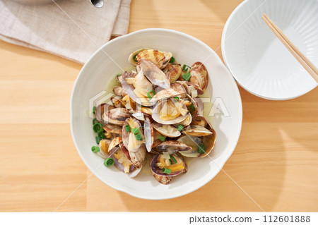 Sake Steamed Clam  112601888