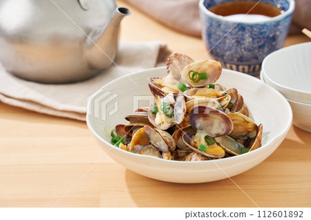 Sake Steamed Clam  112601892