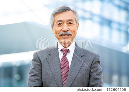 Senior male business office district Senior male business office district 112604206