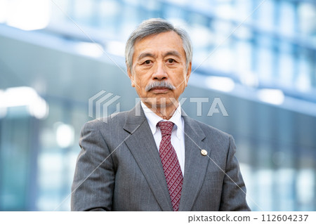 資深律師辦公區 112604237