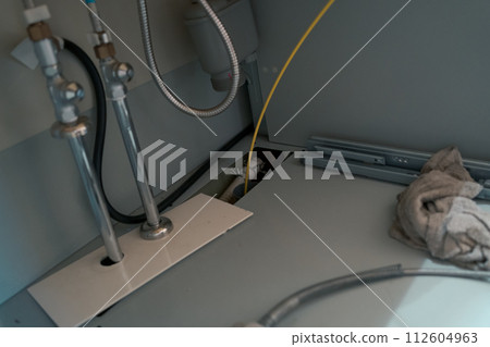 Clog under the sink 112604963