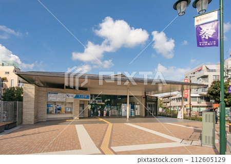 東北澤站是位於東京都世田谷區北澤的小田急電鐵小田原線的車站 112605129