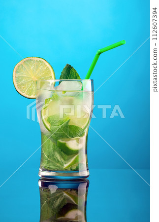 Mojito cocktail. Mojito cocktail. 112607394