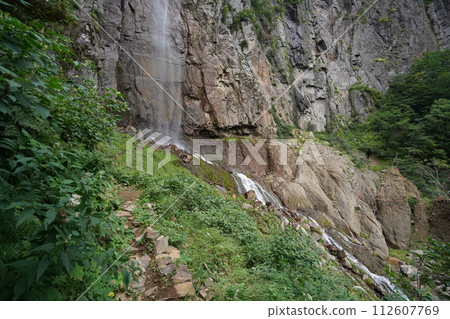 須坂市 - 日本百大瀑布 - 從米子不動尊奧之院附近看到的不動瀑布 - 2023 年 8 月 31 日 須坂市 - 日本百大瀑布 - 從米子不動尊奧之院附近看到的不動瀑布 - 2023 年 8 月 31 日 112607769