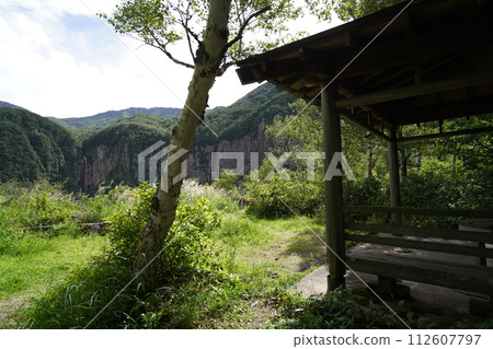Suzaka City, Situation near the gazebo on the hiking road on the right bank of the Yonago River near Yonago Great Falls, August 31, 2023 112607797