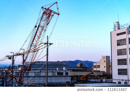 工地及週邊建築物的重型設備 工地及週邊建築物的重型設備 112611887