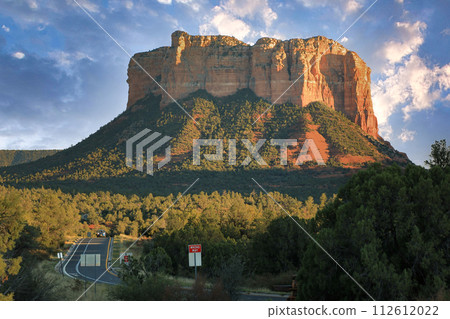 Sunset view of Courthouse Butte from the Sedona trailhead Sunset view of Courthouse Butte from the Sedona trailhead 112612022