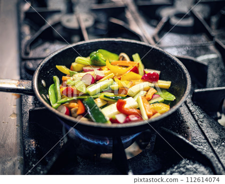 Sliced vegetables in the pan 112614074