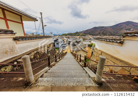 Saihoji Temple, view from the stone stairs, super wide angle (Takehara City, Hiroshima Prefecture) Saihoji Temple, view from the stone stairs, super wide angle (Takehara City, Hiroshima Prefecture) 112615432