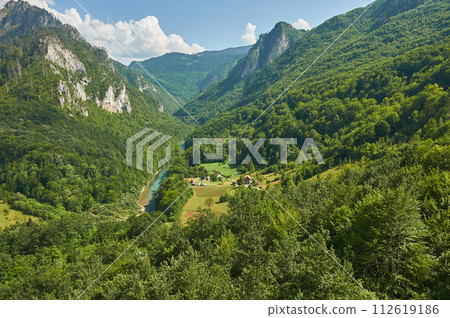 Crna gora. Canyon and Tara river.. Crna gora. Canyon and Tara river.. 112619186
