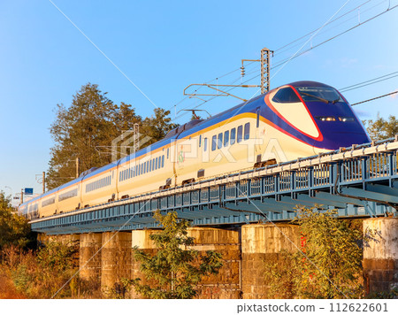 山形新幹線E3系1000系翼過橋 山形新幹線E3系1000系翼過橋 112622601