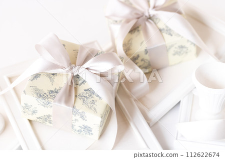 A shabby chic gift with muted colors 112622674