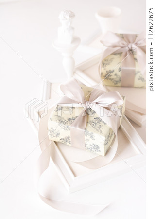 A shabby chic gift with muted colors 112622675