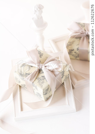 A shabby chic gift with muted colors 112622676