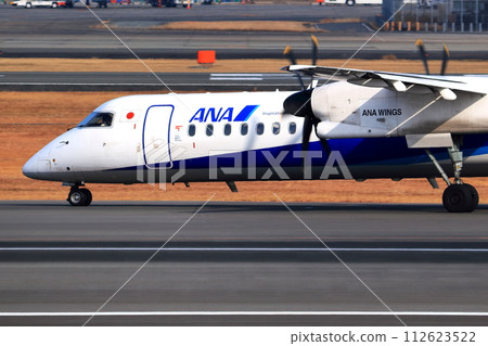 大阪國際機場 ANA 龐巴迪 DHC8-Q400 螺旋槳飛機著陸準備 Skypark 112623522