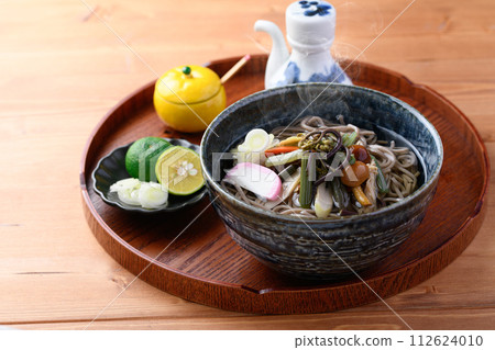 Wild vegetable soba (using plenty of spring ingredients) 112624010