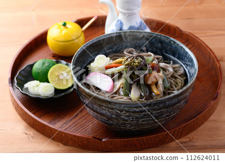 Wild vegetable soba (using plenty of spring ingredients) Wild vegetable soba (using plenty of spring ingredients) 112624011