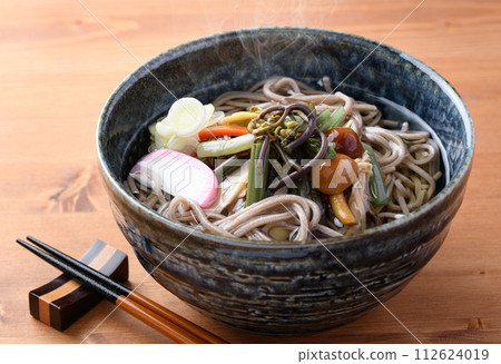 野菜蕎麥麵（大量使用春季食材） 112624019