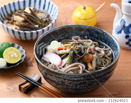 野菜蕎麥麵（大量使用春季食材） 112624021