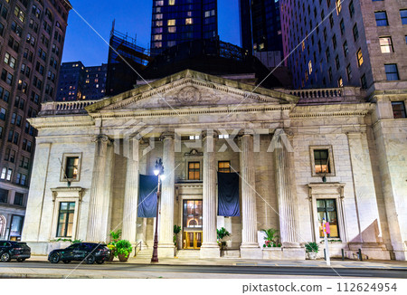 Former Girard Trust Bank building, a historic building in Philadelphia - Pennsylvania, United States Former Girard Trust Bank building, a historic building in Philadelphia - Pennsylvania, United States 112624954
