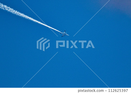 Blue Impulse flies to celebrate the opening of the Hokuriku Shinkansen Blue Impulse flies to celebrate the opening of the Hokuriku Shinkansen 112625397
